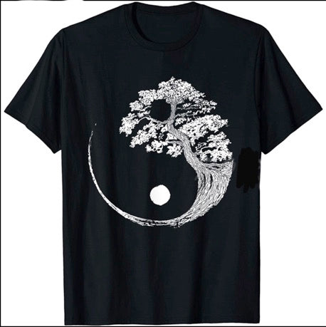 Yin-yang white motif print T-shirt with regular fit, crew neck and made of 100% cotton.