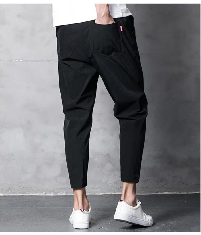 Cropped ankle length pull-on pants