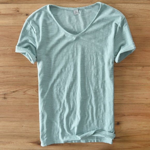 green e V-neck short sleeve t-shirt