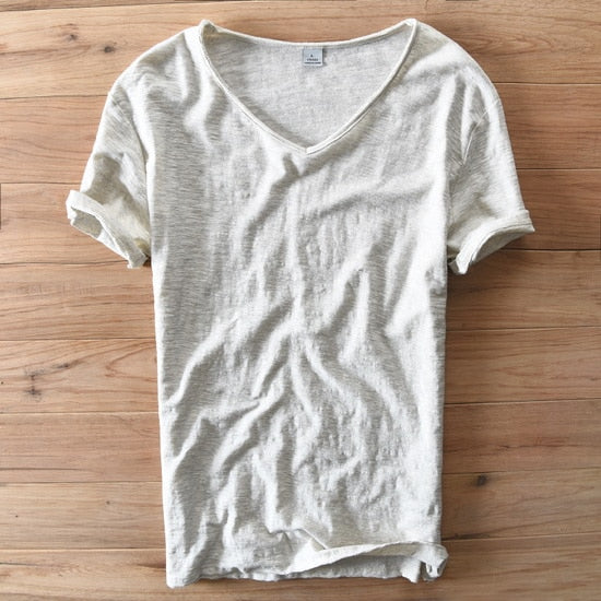 V-neck short sleeve t-shirt